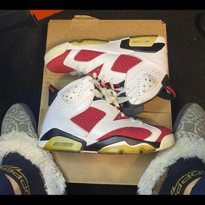 Carmine retro 6s